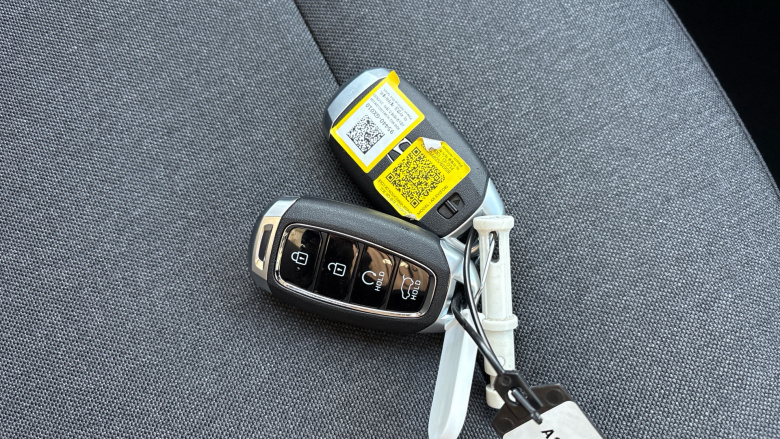 Hyundai INSTER 85kW 02 49kWh 5dr Auto Electric Hatchback